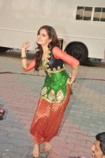 Monica Bedi at Star Plus Dandia shoot in Malad, Mumbai on 15th Oct 2012 (138).JPG